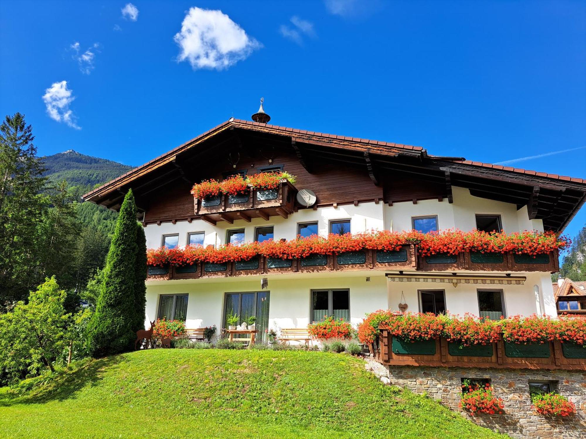 Hotel Garni Landhaus Burtlmair Hinterstoder Exteriér fotografie